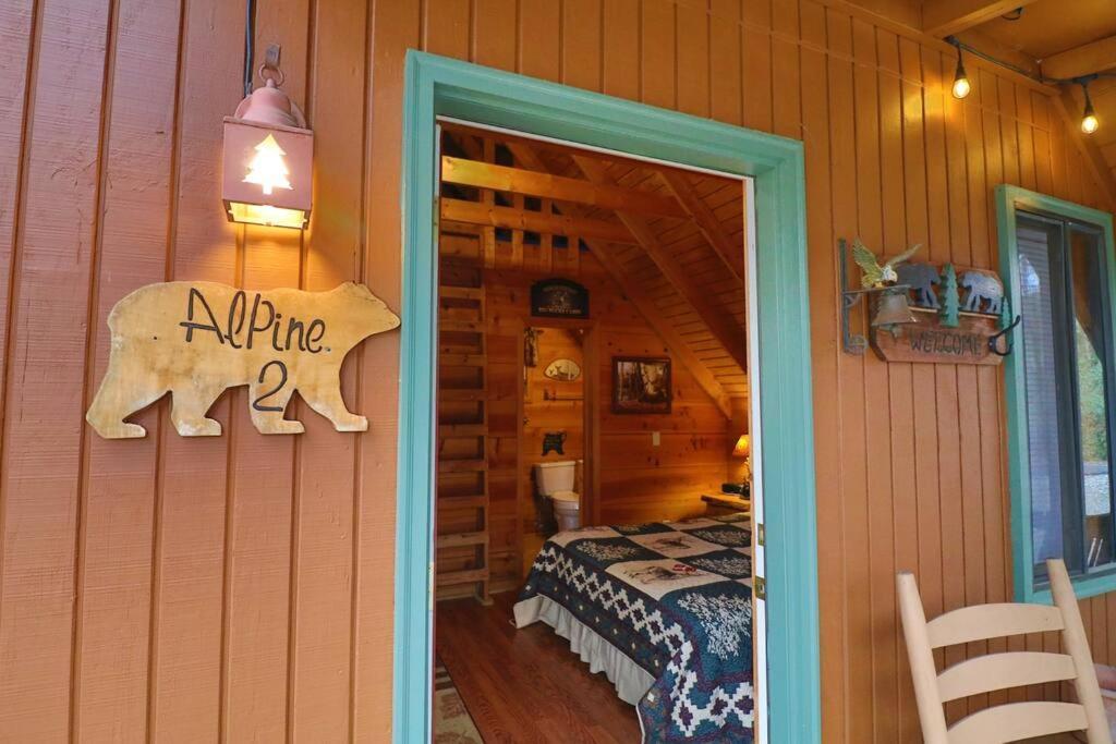 Cozy Cabin W/ Fireplace 3 Minutes To Helen! #2. Экстерьер фото