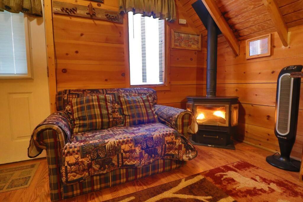 Cozy Cabin W/ Fireplace 3 Minutes To Helen! #2. Экстерьер фото