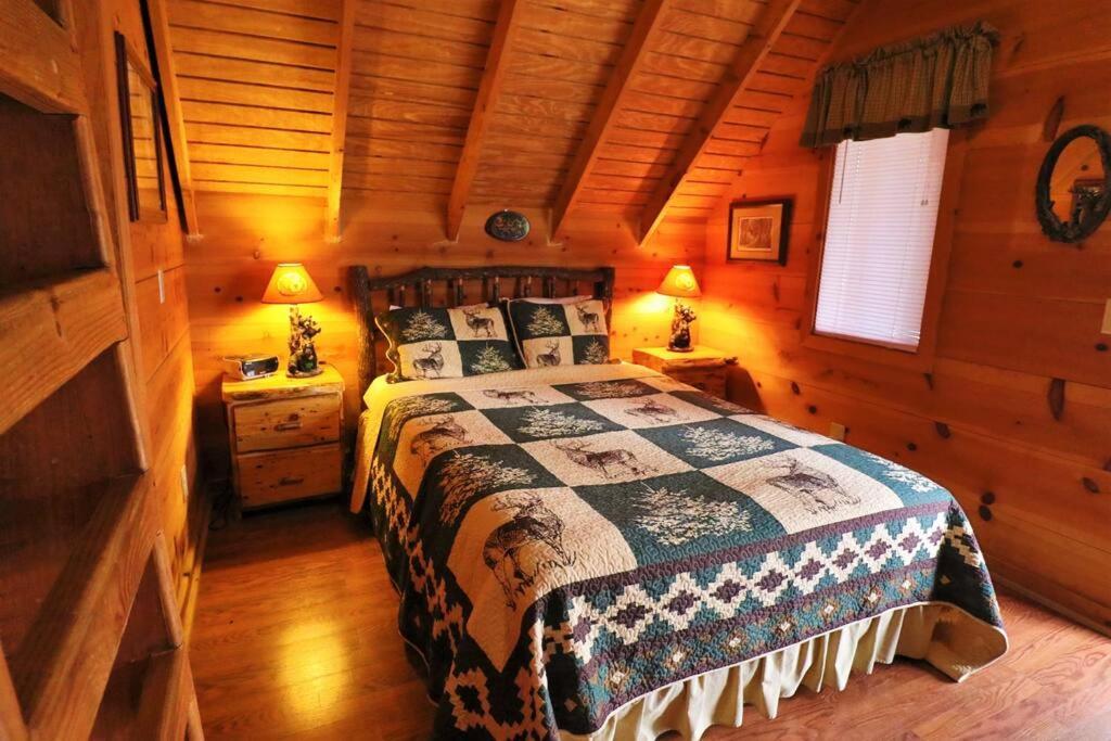 Cozy Cabin W/ Fireplace 3 Minutes To Helen! #2. Экстерьер фото